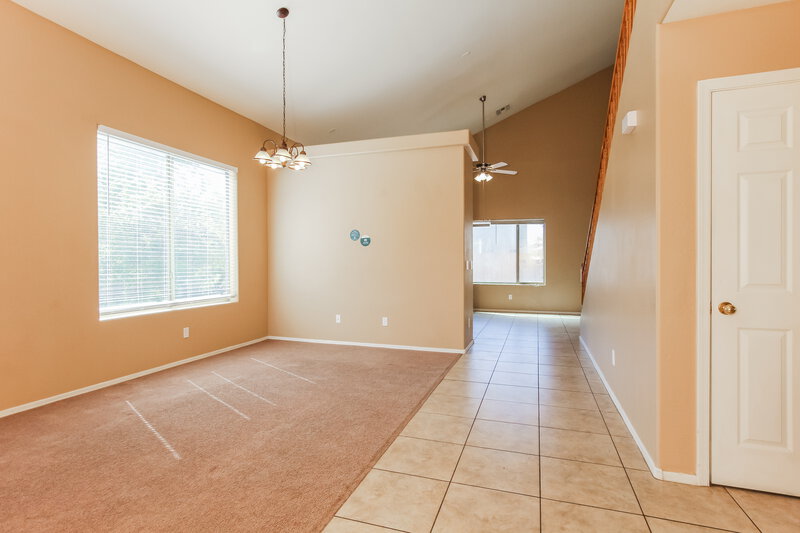 2,155/Mo, 6547 S 43rd Ln Laveen, AZ 85339 Dining Room View