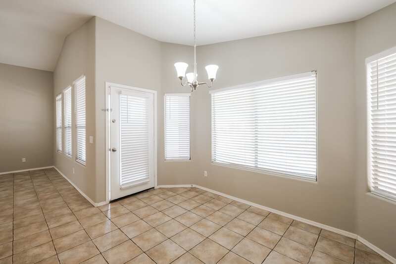 2,285/Mo, 24616 N 65th Ave Glendale, AZ 85310 Breakfast Nook View 2