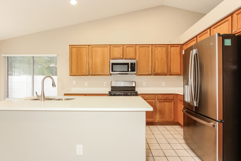 2,610/Mo, 7218 W Tina Ln Glendale, AZ 85310 Kitchen View