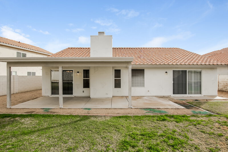 2,610/Mo, 7218 W Tina Ln Glendale, AZ 85310 Rear View
