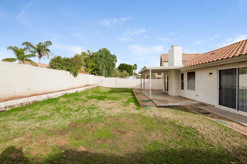 2,610/Mo, 7218 W Tina Ln Glendale, AZ 85310 Rear View 2