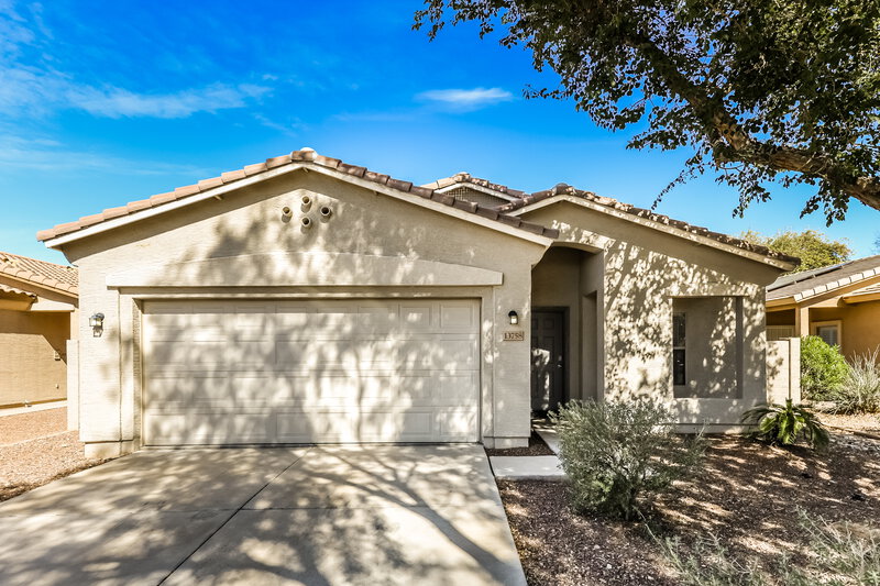 2,270/Mo, 13758 W Port Royale Ln Surprise, AZ 85379 External View