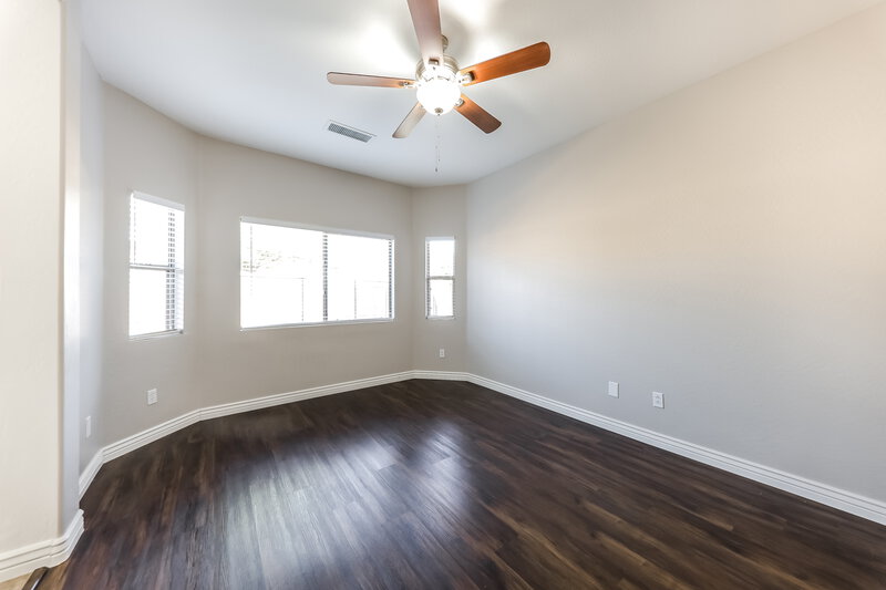 2,270/Mo, 13758 W Port Royale Ln Surprise, AZ 85379 Main Bedroom View