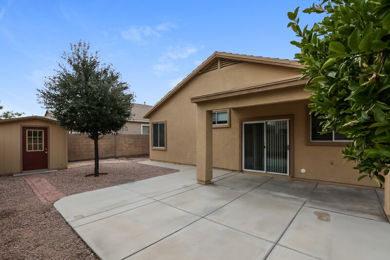 2,730/Mo, 7227 S 41st Ln Phoenix, AZ 85041 Rear View
