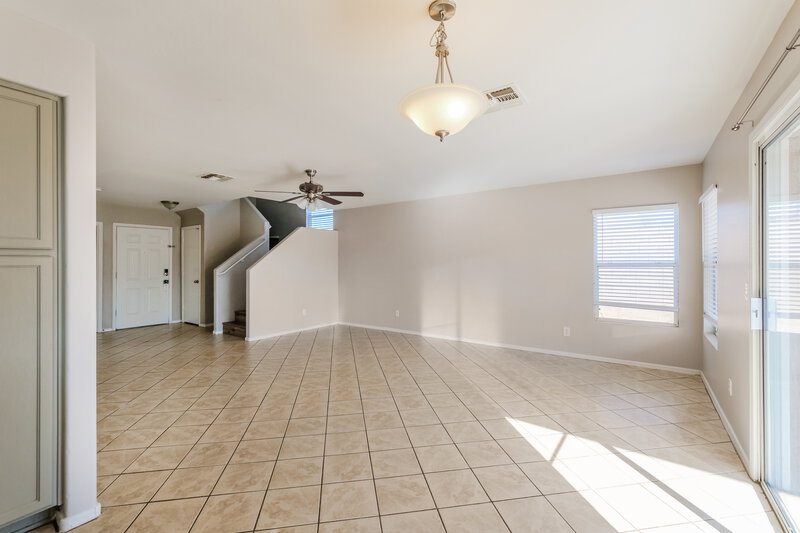 1,875/Mo, 225 N 223rd Ave Buckeye, AZ 85326 Dining Room View