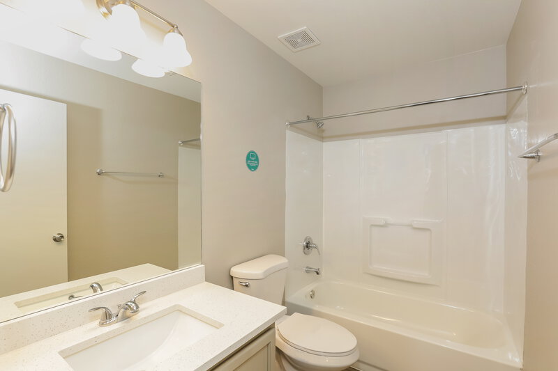 2,225/Mo, 225 N 223rd Ave Buckeye, AZ 85326 Main Bathroom View