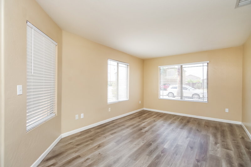 2,390/Mo, 2024 E Appaloosa Rd Gilbert, AZ 85296 Dining Room View