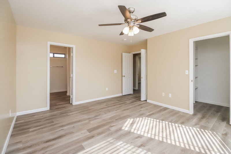 2,040/Mo, 2024 E Appaloosa Rd Gilbert, AZ 85296 Main Bedroom View 2