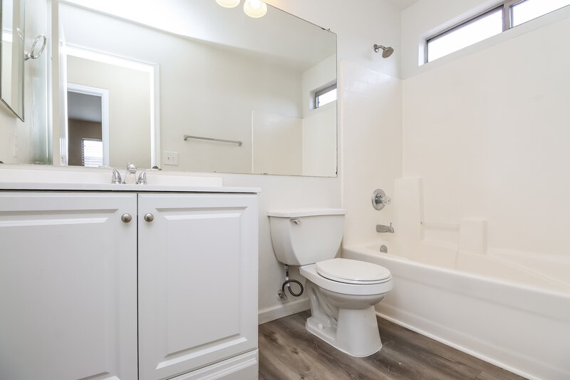 2,390/Mo, 2024 E Appaloosa Rd Gilbert, AZ 85296 Bathroom View