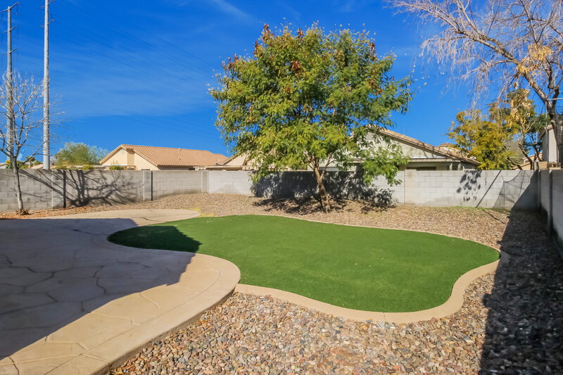 2,040/Mo, 2024 E Appaloosa Rd Gilbert, AZ 85296 Exterior View