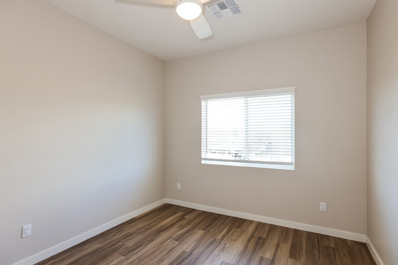 0/Mo, 14251 N. 7th Street 2 Phoenix, AZ 85022 Main Bedroom View 2
