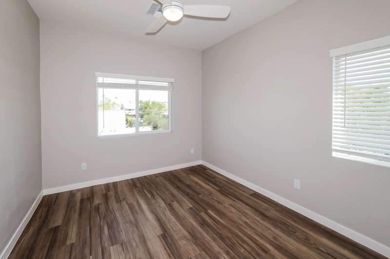 0/Mo, 14251 N. 7th Street 6 Phoenix, AZ 85022 Main Bedroom View