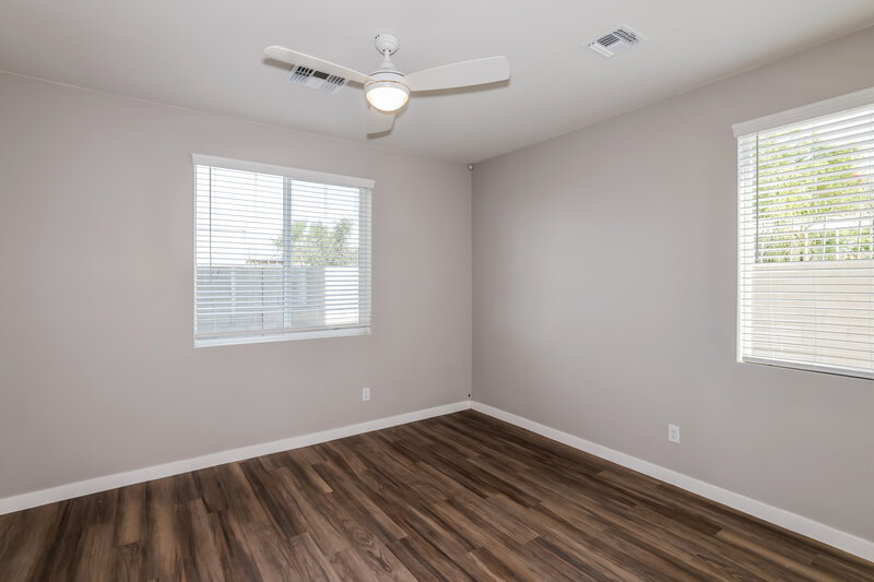 0/Mo, 14251 N. 7th Street 6 Phoenix, AZ 85022 Bedroom View