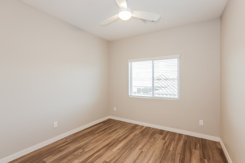 0/Mo, 14251 N. 7th Street 7 Phoenix, AZ 85022 Bedroom View 2