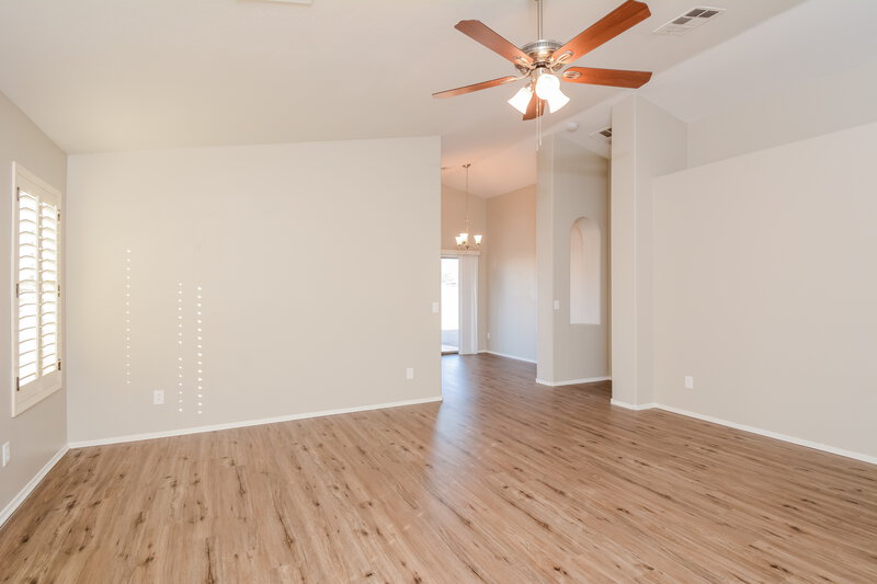 1,905/Mo, 14130 N 133Rd Dr Surprise, AZ 85379 Living Room View