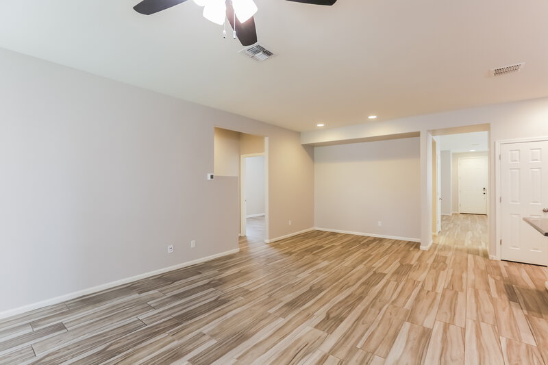 2,605/Mo, 7414 E Onza Ave Mesa, AZ 85212 Living Room View 3