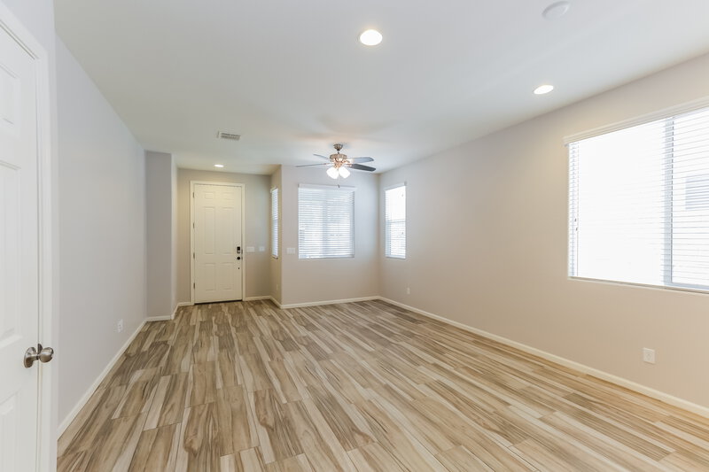 2,605/Mo, 7414 E Onza Ave Mesa, AZ 85212 Living Room View 4