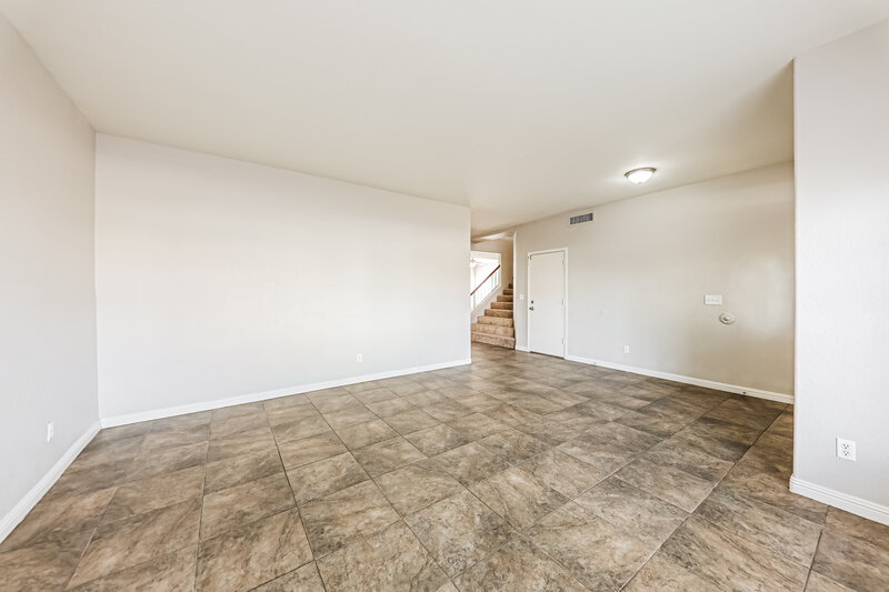 3,155/Mo, 3717 N Heather Ln Avondale, AZ 85392 Living Room View 2