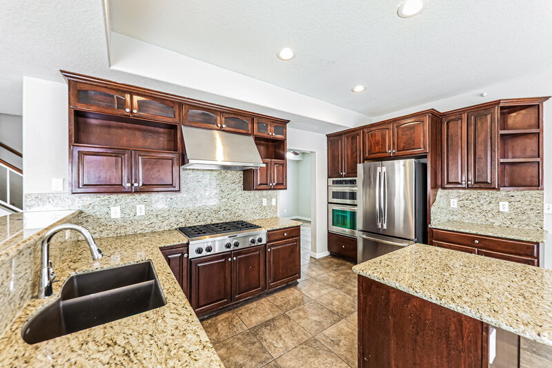 3,155/Mo, 3717 N Heather Ln Avondale, AZ 85392 Kitchen View 2