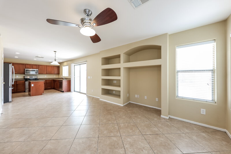2,420/Mo, 27717 N 64th Dr Phoenix, AZ 85083 Family Room View