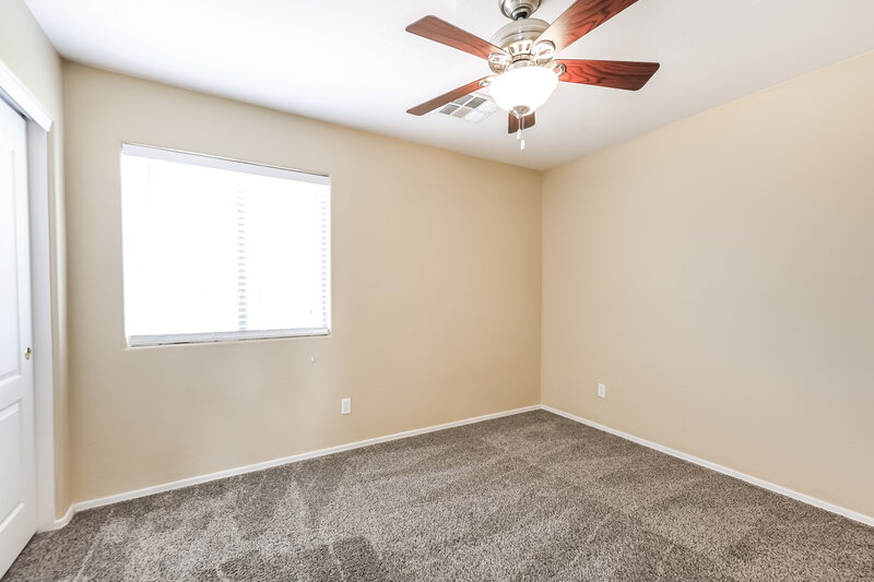 2,420/Mo, 27717 N 64th Dr Phoenix, AZ 85083 Main Bedroom View 2