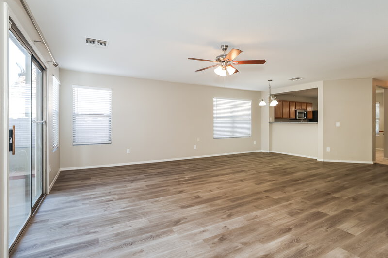 2,095/Mo, 11240 E Sunland Ave Mesa, AZ 85208 Living Room View 2