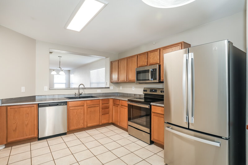 2,095/Mo, 11240 E Sunland Ave Mesa, AZ 85208 Kitchen View 2