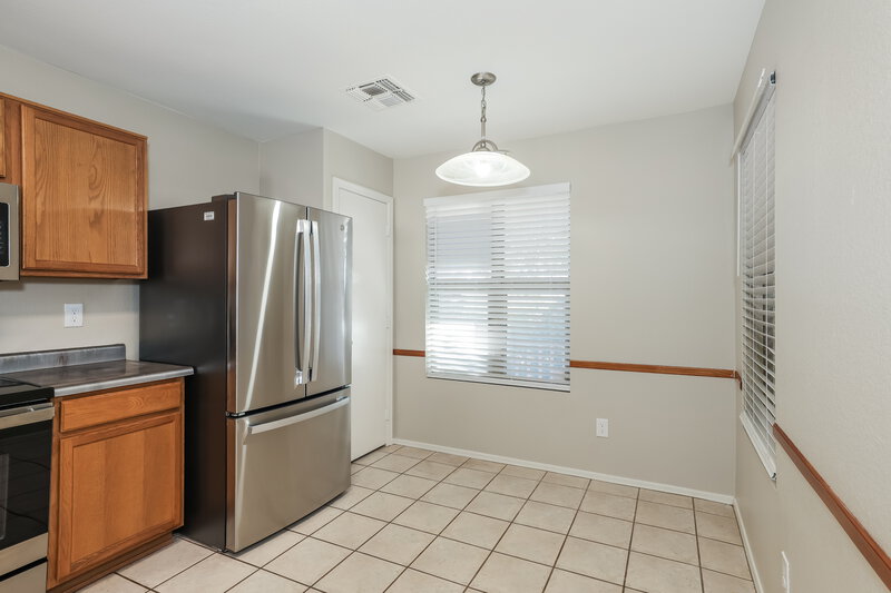 2,095/Mo, 11240 E Sunland Ave Mesa, AZ 85208 Kitchen View 3