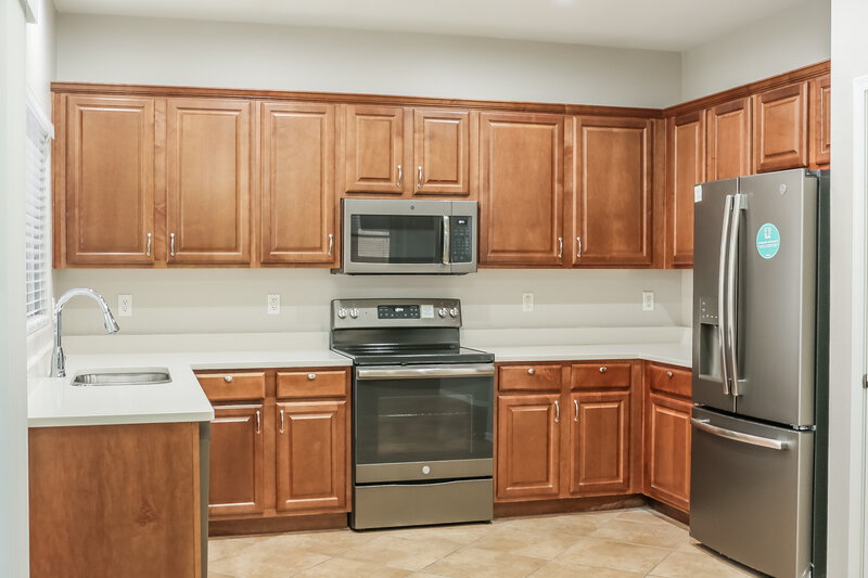 2,300/Mo, 11572 W Madison St Avondale, AZ 85323 Kitchen View