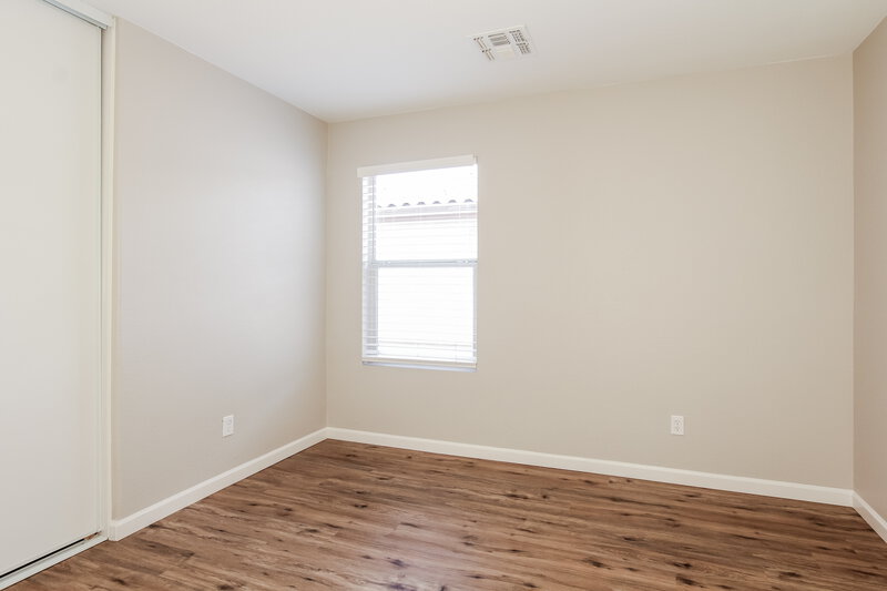 1,865/Mo, 2613 S 71St Dr Phoenix, AZ 85043 Bedroom View
