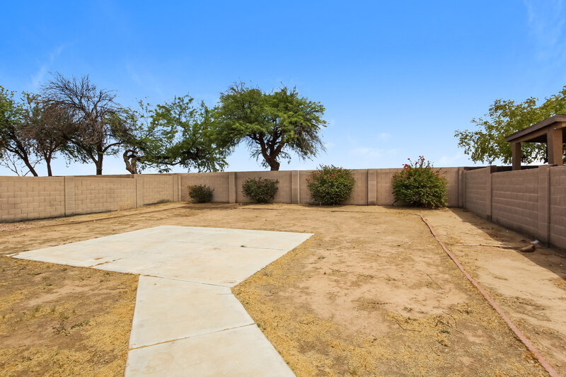 1,865/Mo, 2613 S 71St Dr Phoenix, AZ 85043 Rear View
