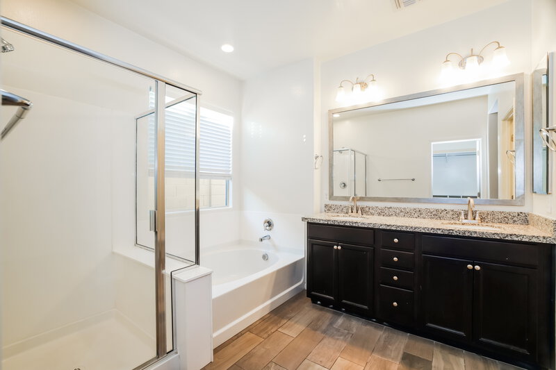 2,930/Mo, 12125 W Remuda Dr Peoria, AZ 85383 Main Bathroom View 2