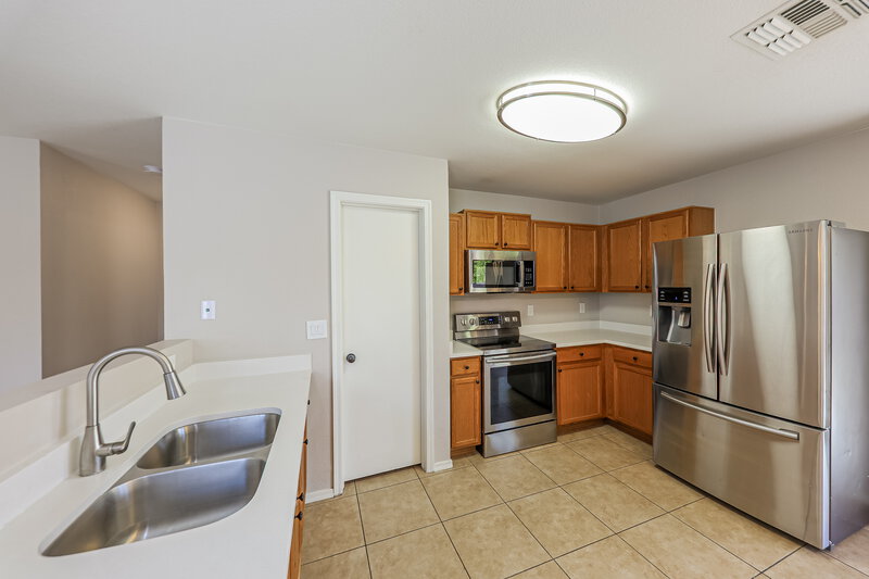 2,070/Mo, 3026 W Lucia Dr Phoenix, AZ 85083 Kitchen View