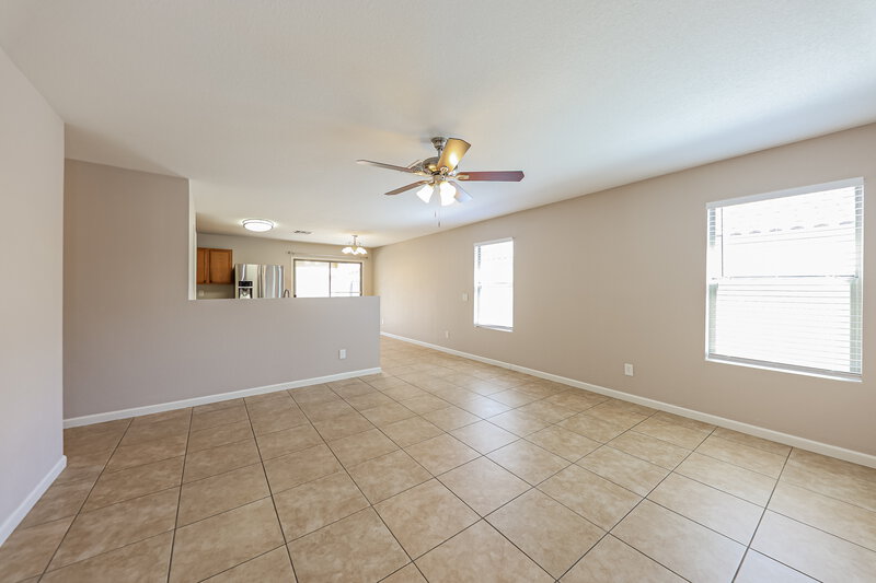 2,070/Mo, 3026 W Lucia Dr Phoenix, AZ 85083 Family Room View