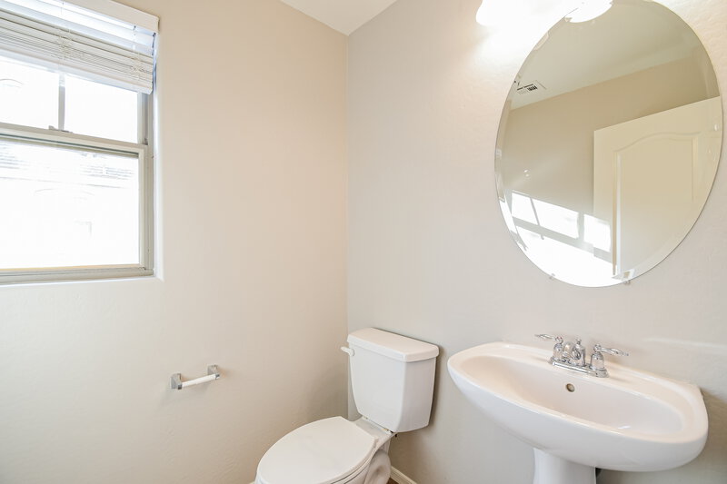 2,225/Mo, 3014 E Megan St Gilbert, AZ 85295 Bathroom View