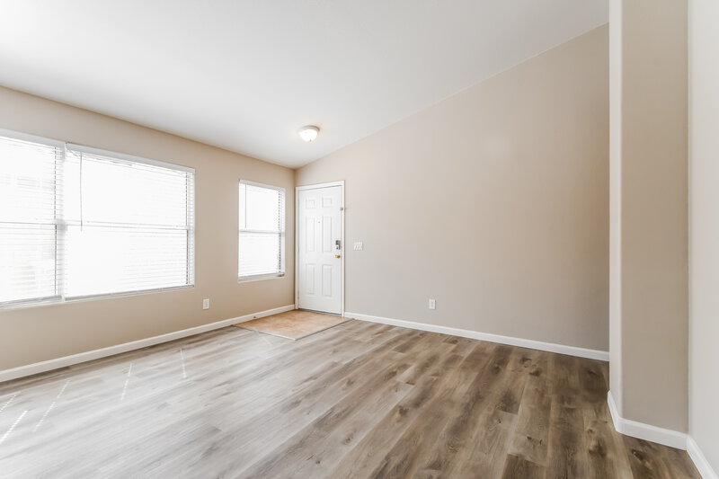 1,835/Mo, 3034 W Melinda Ln Phoenix, AZ 85027 Living Room View