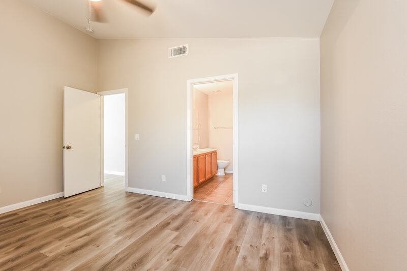 1,835/Mo, 3034 W Melinda Ln Phoenix, AZ 85027 Main Bedroom View