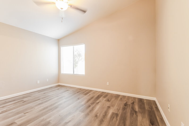 1,835/Mo, 3034 W Melinda Ln Phoenix, AZ 85027 Main Bedroom View 2