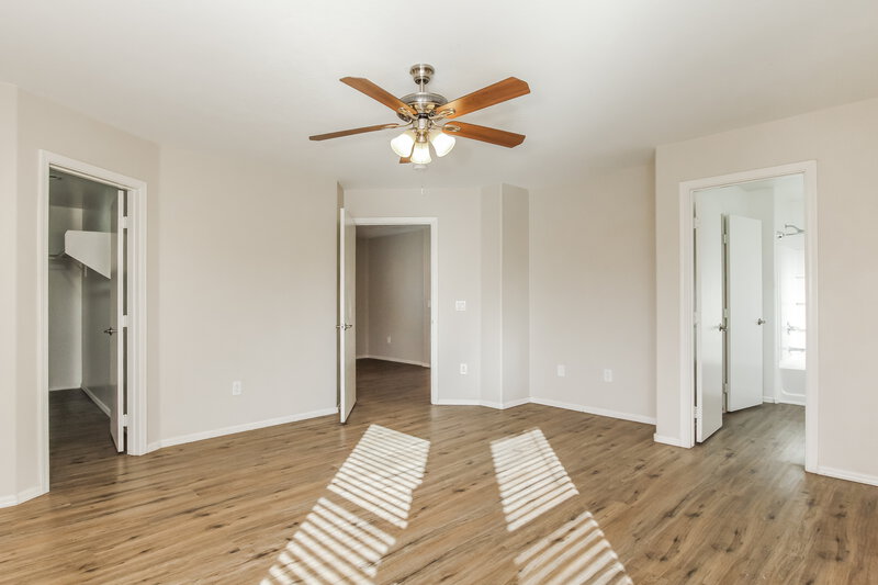 1,815/Mo, 3905 W Park St Phoenix, AZ 85041 Main Bedroom View 2