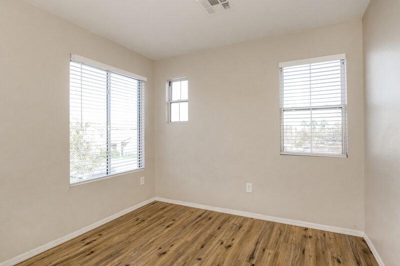 1,815/Mo, 3905 W Park St Phoenix, AZ 85041 Bedroom View