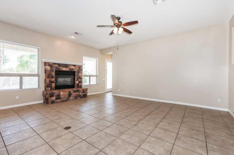 3,485/Mo, 2244 E Canyon Pl Chandler, AZ 85249 Living Room View