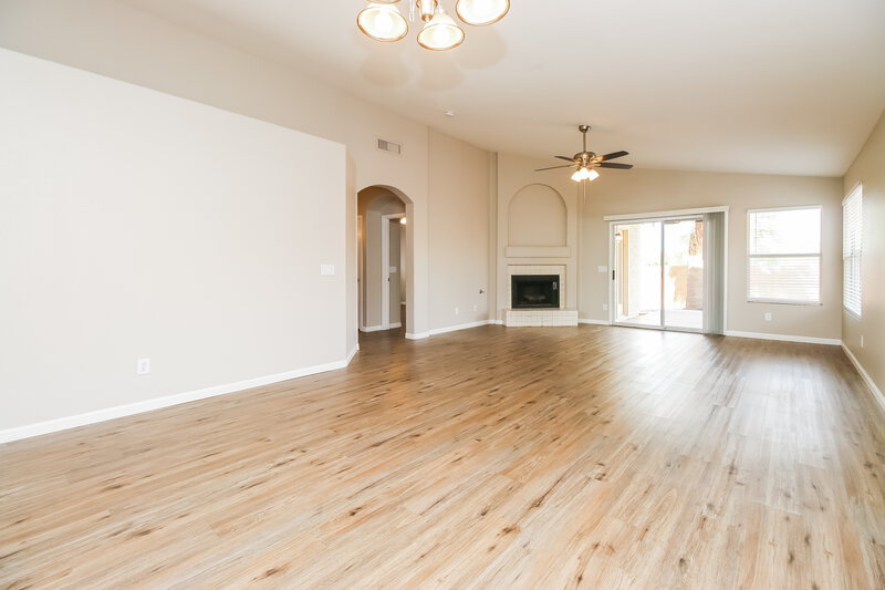 2,235/Mo, 2044 S Avoca Cir Mesa, AZ 85209 Dining Room View 2