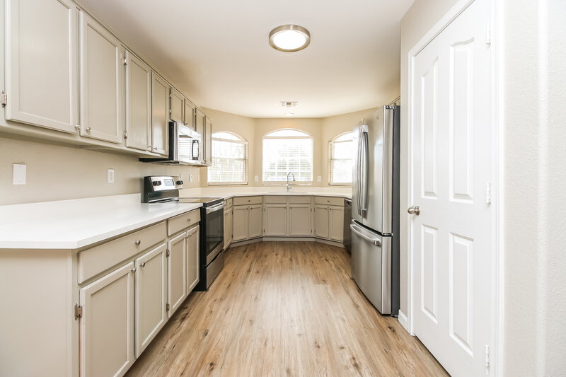 2,235/Mo, 2044 S Avoca Cir Mesa, AZ 85209 Kitchen View