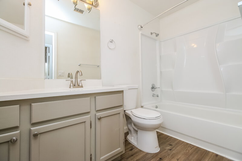 2,235/Mo, 2044 S Avoca Cir Mesa, AZ 85209 Bathroom View