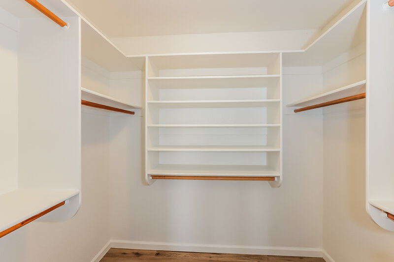 2,335/Mo, 2044 S Avoca Cir Mesa, AZ 85209 Closet View