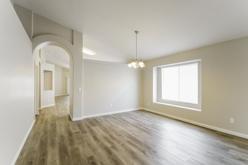 2,720/Mo, 20428 N 9th St Phoenix, AZ 85024 Dining Room View 3
