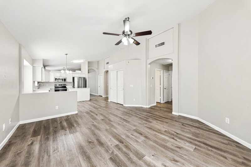 2,570/Mo, 20428 N 9th St Phoenix, AZ 85024 Dining Room View 2