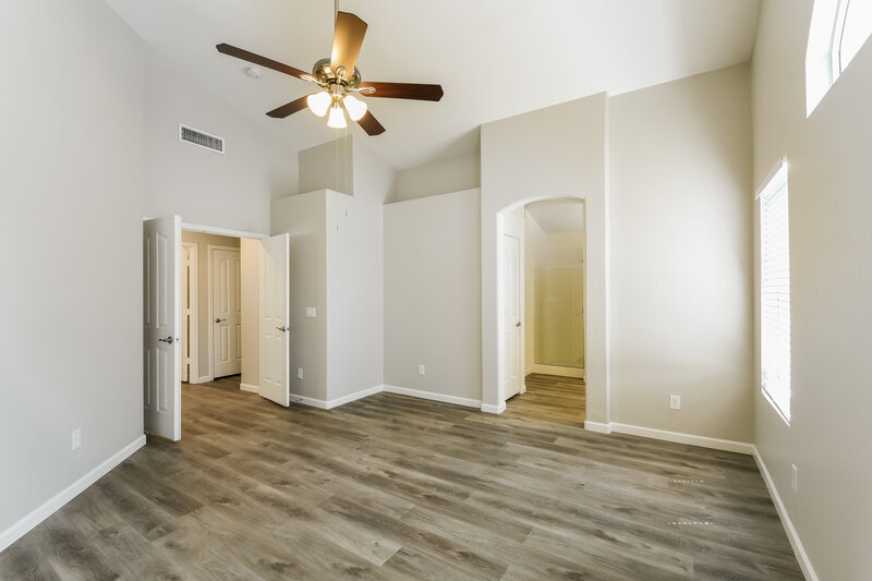 2,720/Mo, 20428 N 9th St Phoenix, AZ 85024 Main Bedroom View