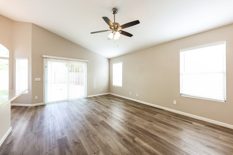 2,020/Mo, 8338 W Bluefield Ave Peoria, AZ 85382 Living Room View 2