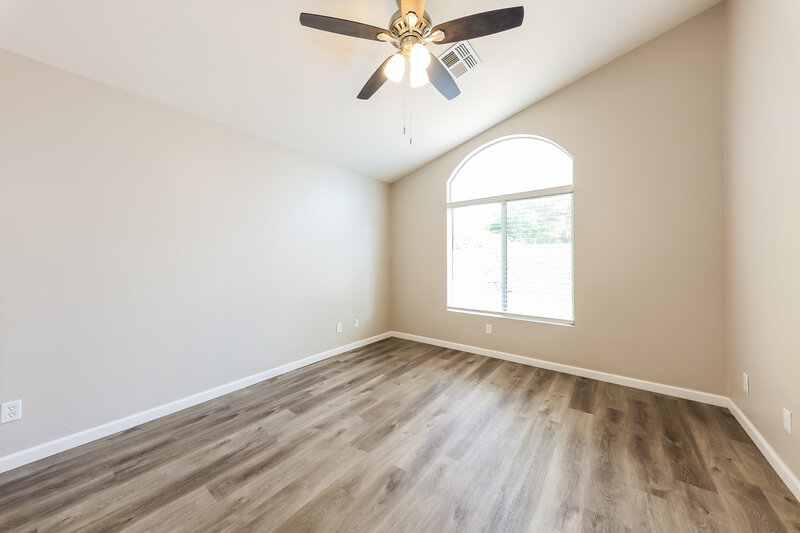 2,020/Mo, 8338 W Bluefield Ave Peoria, AZ 85382 Main Bedroom View